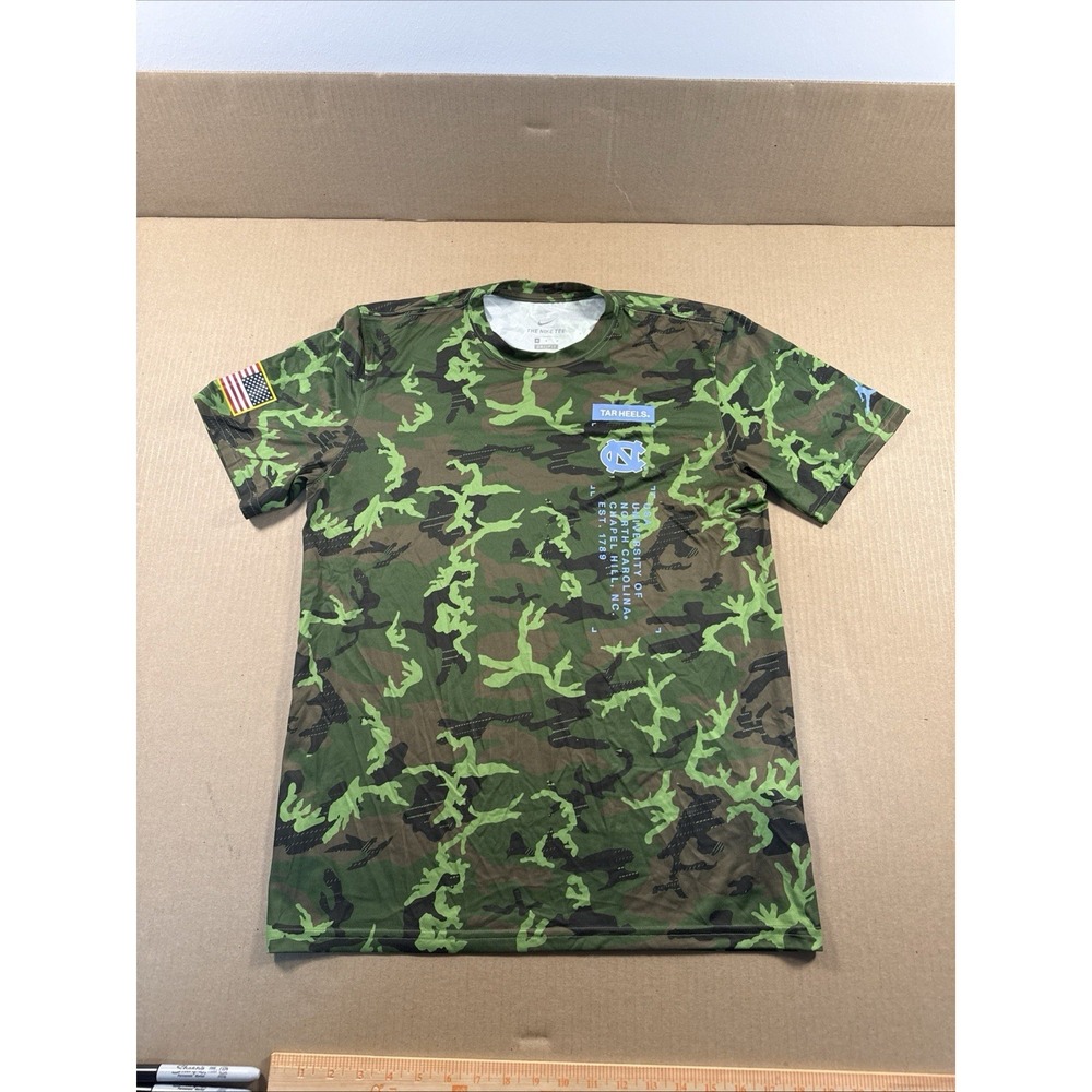 Nike‎ Jordan UNC Tar Heels Camo Dri-fit, Men's Medium, Carolina